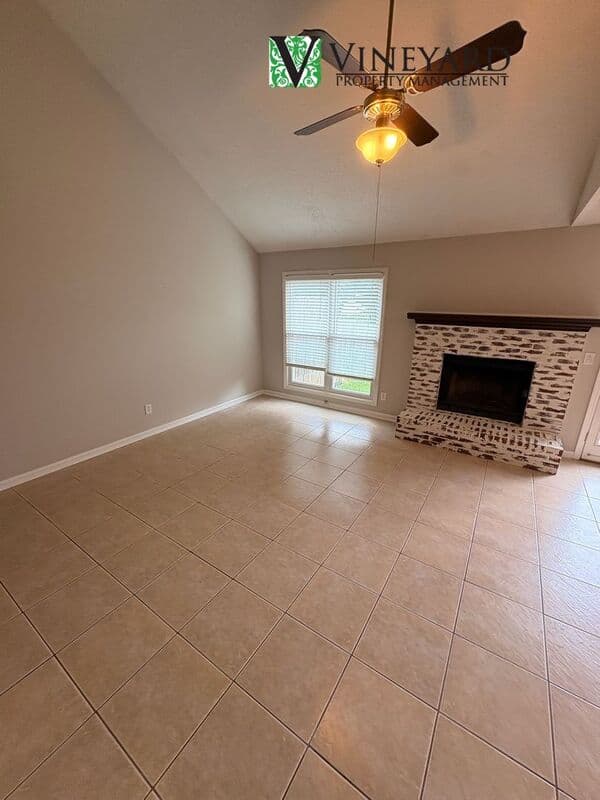 Kennesaw Townhome: 6085 Sand Wedge Circle NW