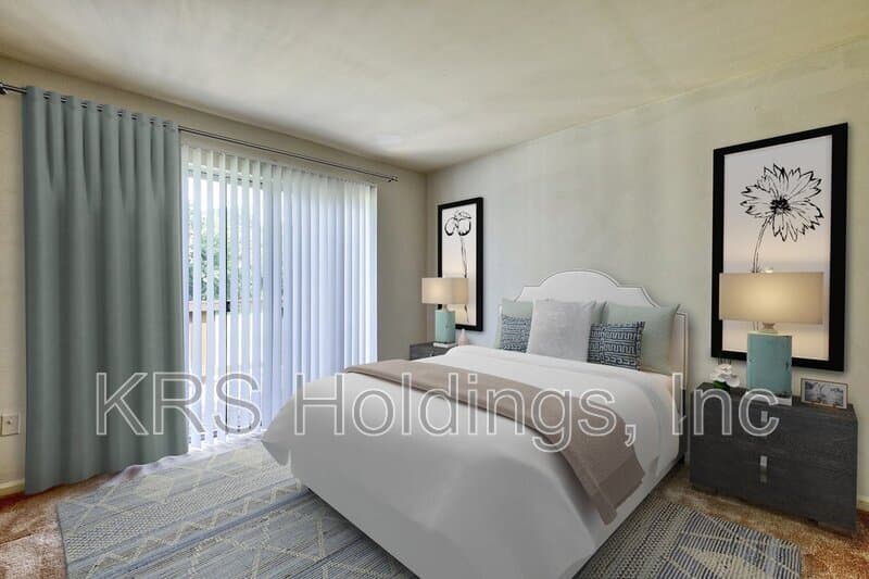 Gloucester Point Condo: 7732 Colonial Point Lane