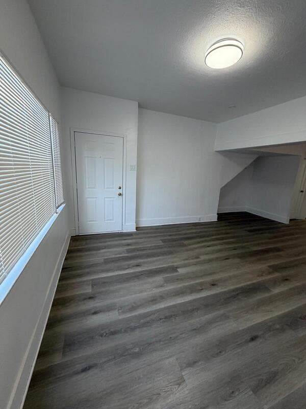 Long Beach Condo: 433 W 4th Street