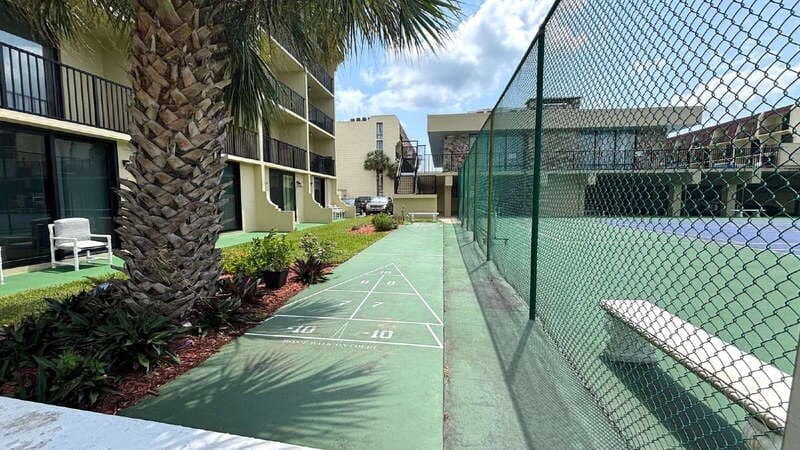 Daytona Beach Condo: 1437 North Atlantic Avenue