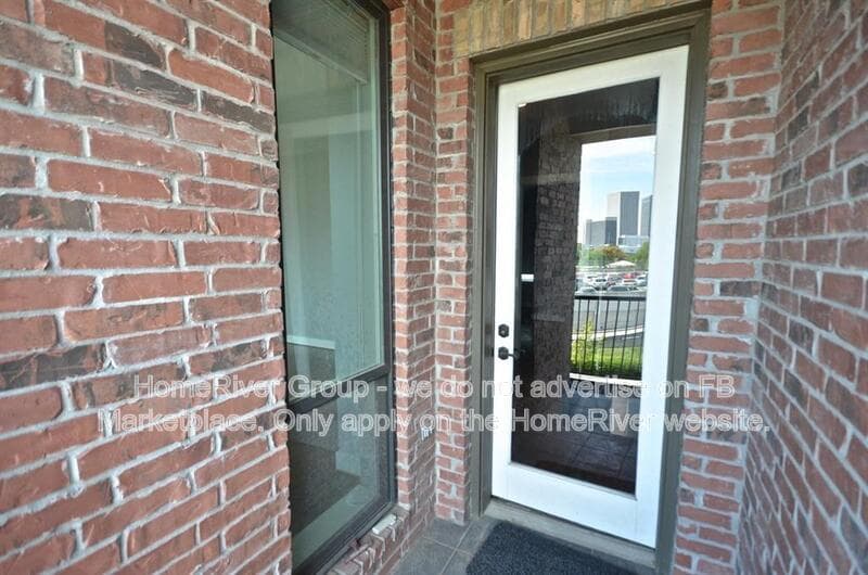 Houston House: 1324 Taft St