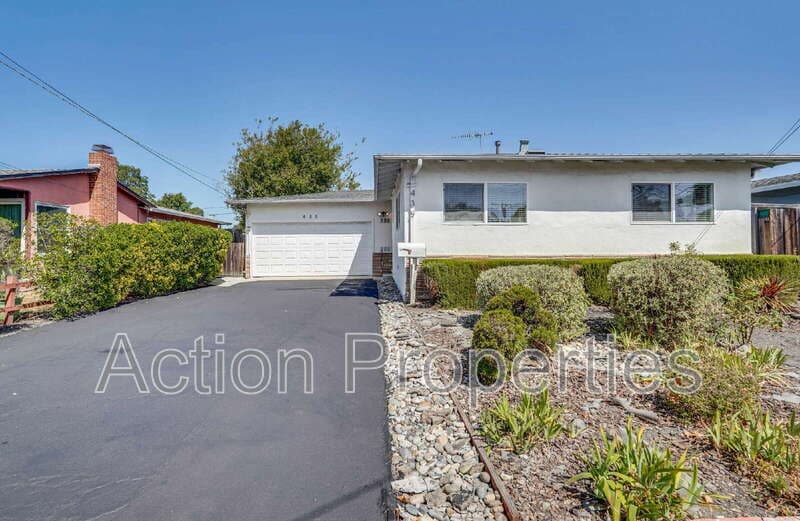 Sunnyvale House: 439 Glendale Avenue