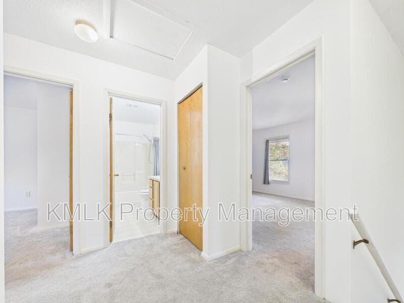 Twinsburg House: 2937 Cannon Rd