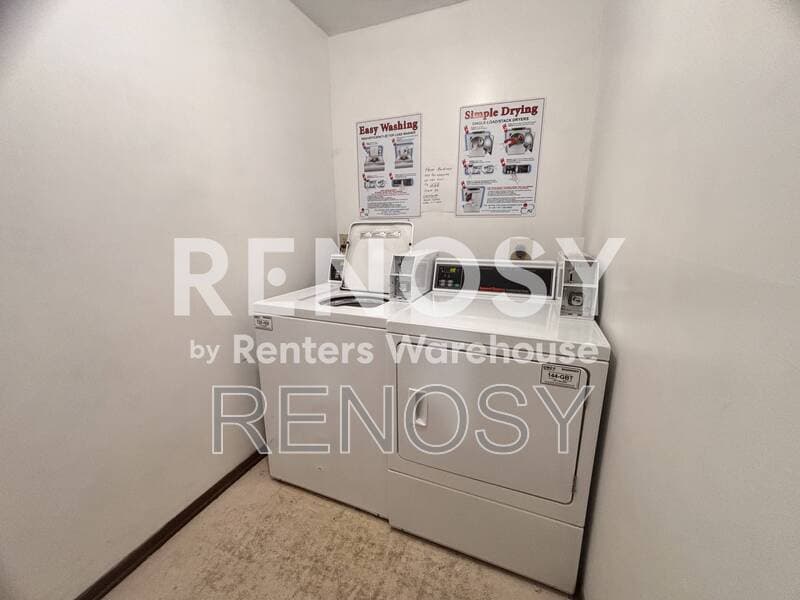 West Des Moines Condo: 1831 Fuller Road