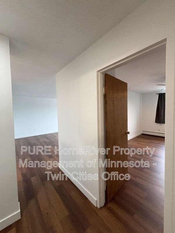 Minneapolis Condo: 2500 Blaisdell Ave