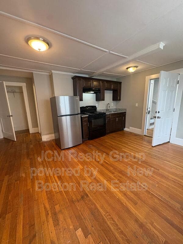 Lynn Condo: 81 Broad St