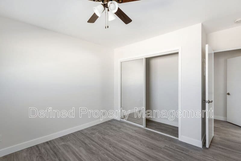 Los Angeles Condo: 1510 S. St Andrews Place