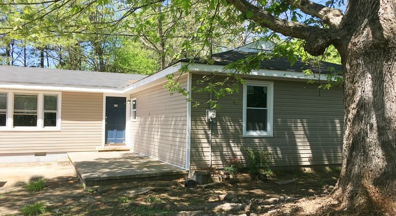 Winder House: 302 Atlanta Highway Southeast