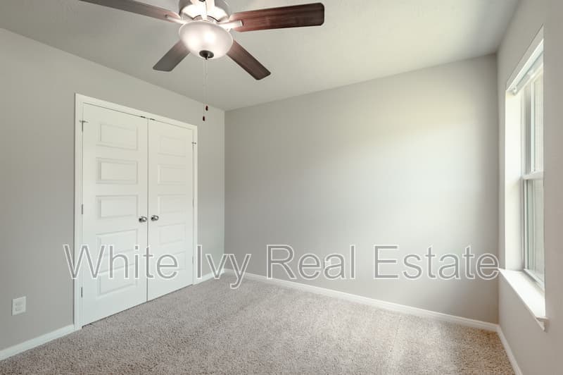 Huntsville House: 3722 Sage Ln