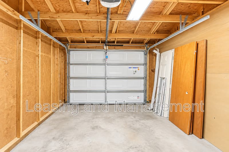 Charleston House: 305 Millcreek Drive