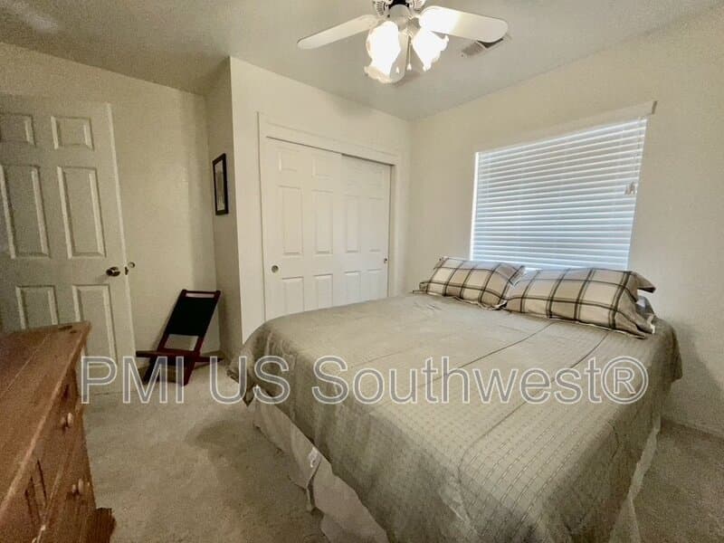 Bullhead City House: 3375 Sharon Ln