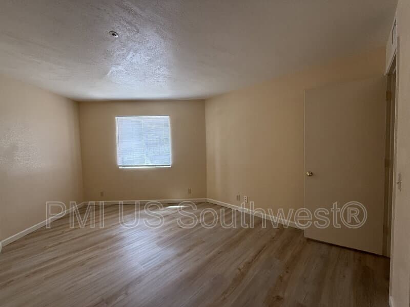 Bullhead City Condo: 1611 Highway 95