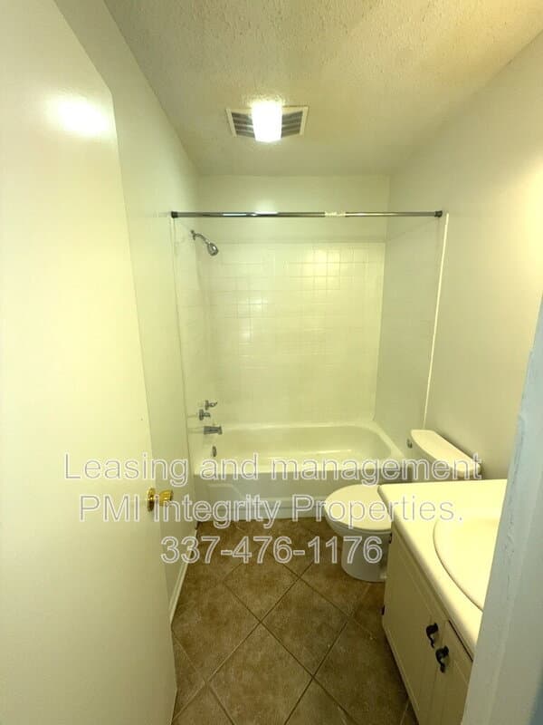 Baton Rouge Condo: 7324 Menlo Drive
