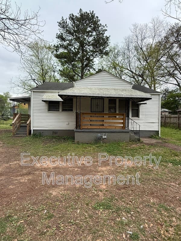 Bessemer House: 5107 5th Street N