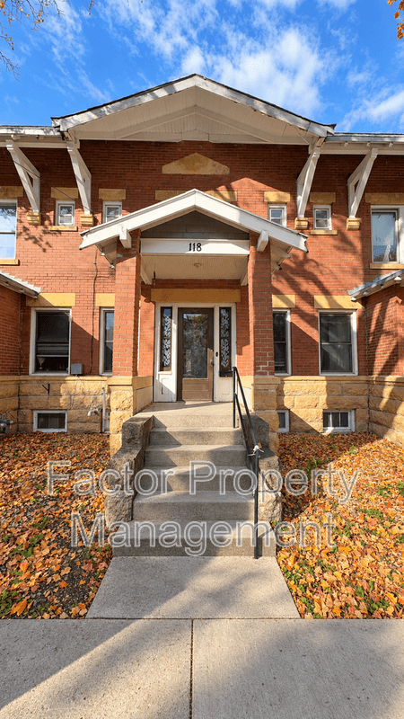 Mankato House: 118 Parsons St