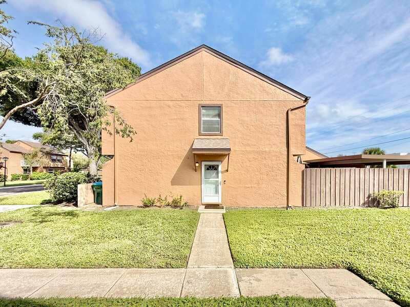 Clearwater Townhome: 1839 Clearbrooke Drive - 1