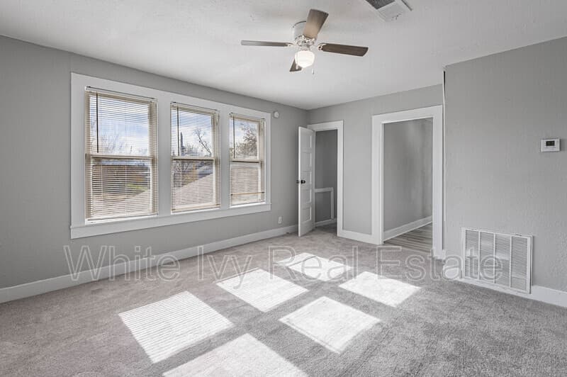 Trinity Condo: 200 W Caroline Street