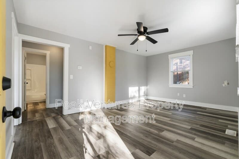 Spartanburg House: 840 S Liberty St