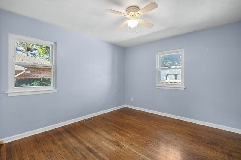 Chesapeake House: 1204 Fontana Avenue