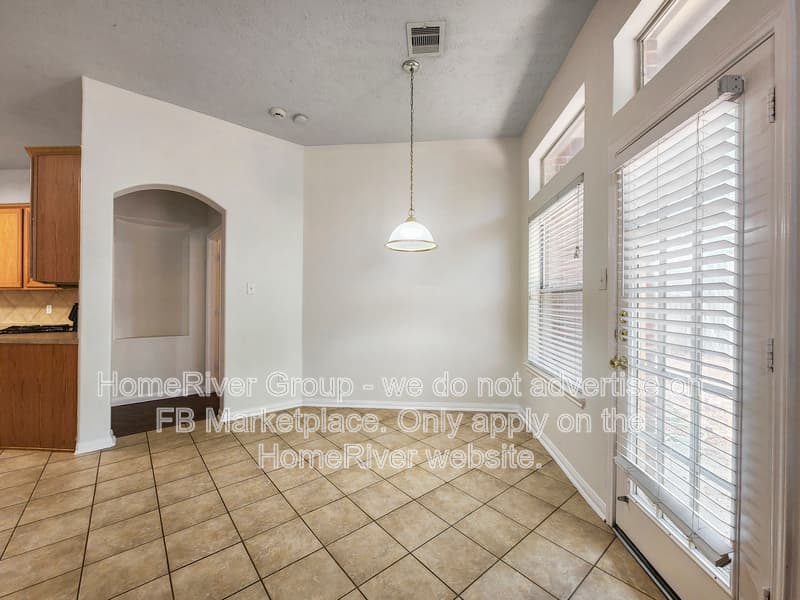 Pearland House: 3536 Pine Valley Dr