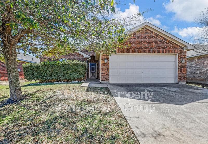Fort Worth House: 4541 High Cotton Trail