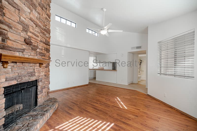 Phoenix Condo: 2020 W Union Hills Dr