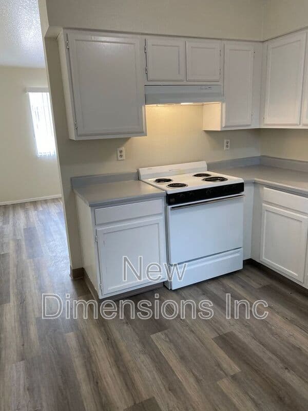 Fallon House: 674 Humboldt Street