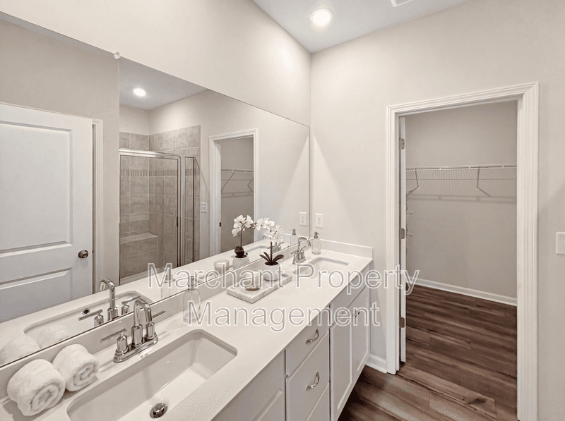 Taylors Townhome: 415 Batten Road