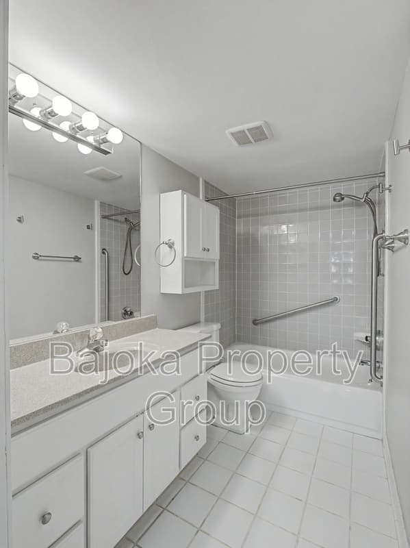 Bloomfield Hills Condo: 1974 Klingensmith Road