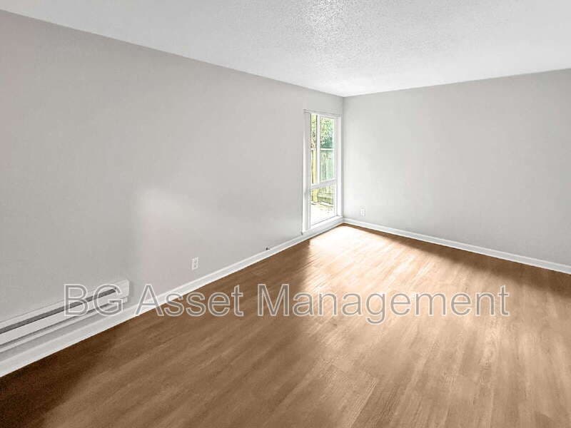 Hayward Condo: 944 Fletcher Lane