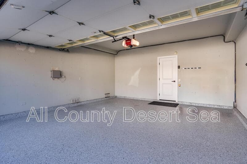Huntington Beach House: 621 8th St