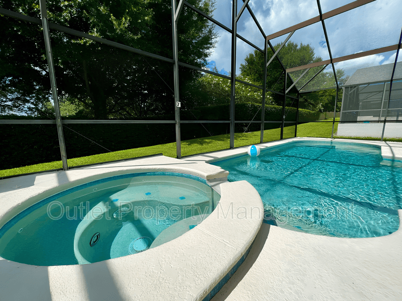 Davenport House: 122 Highgate Park Blvd