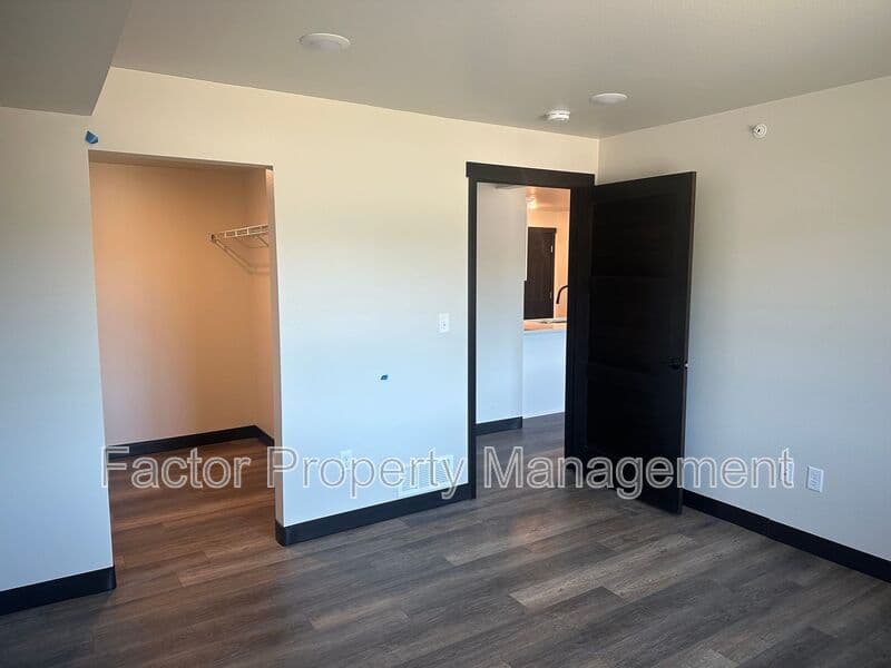 North Mankato Condo: 1111 Range St