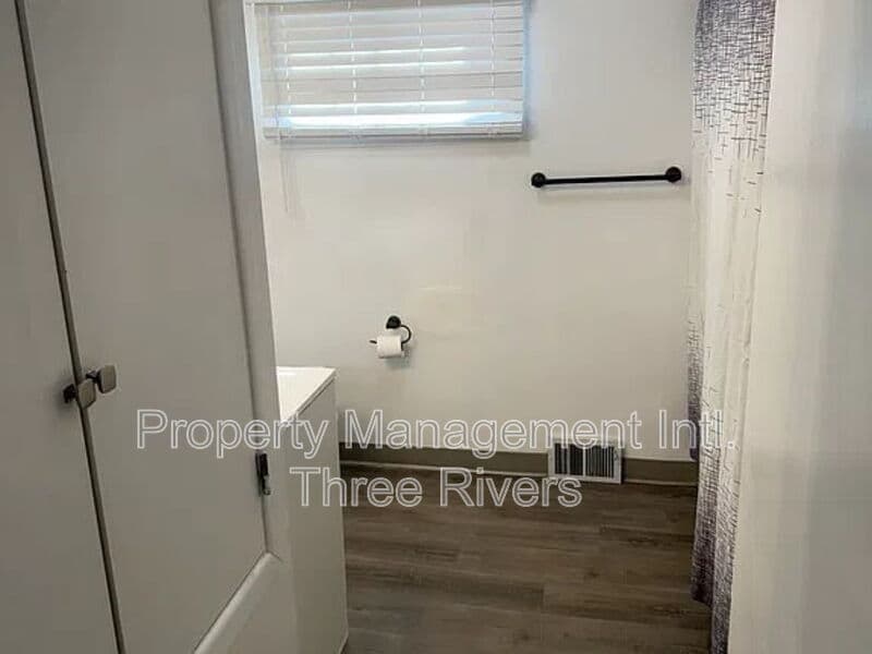 Greensburg Condo: 319 Oakland ave.