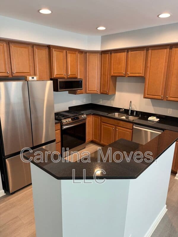 Mauldin Townhome: 479 Woodbark Ct.