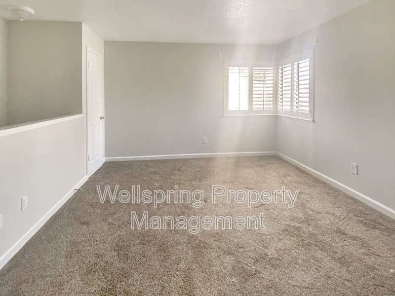 Stockton Condo: 1529 Pyrenees Ave