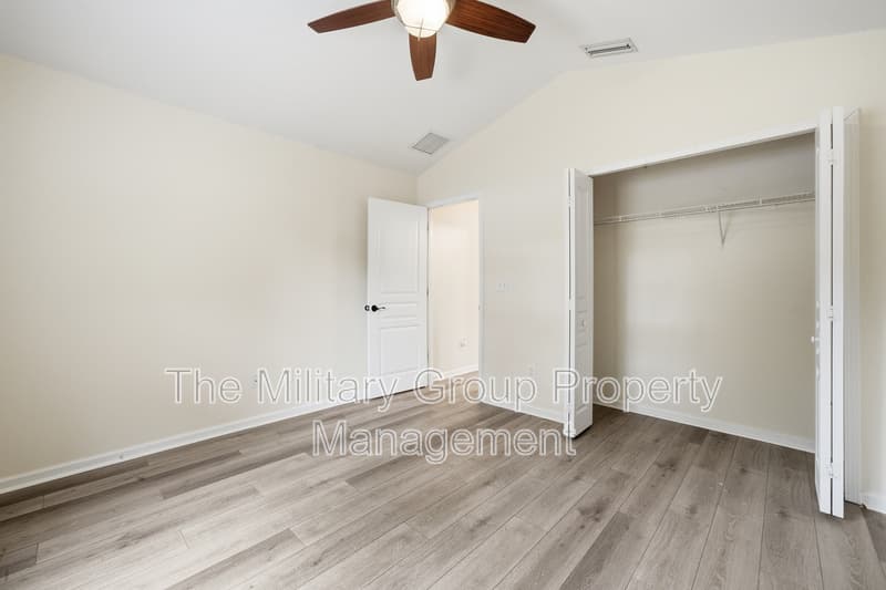 Orange Park House: 1059 Maple Lane