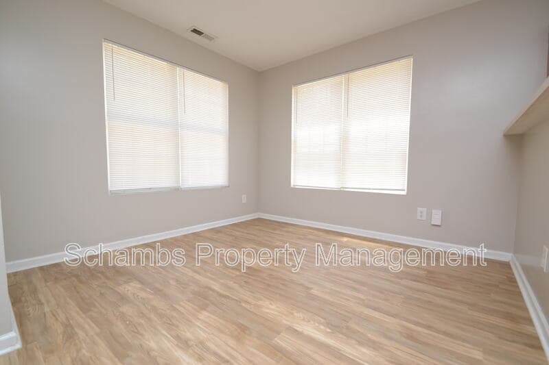 Raleigh Condo: 824 Cumberland St