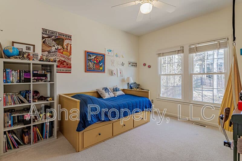 Greer House: 209 Birchleaf Ln