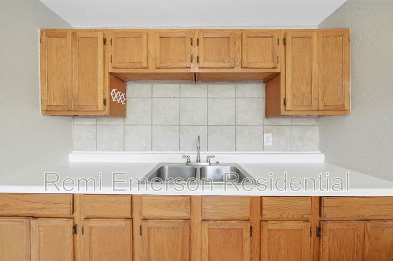 Orlando House: 3905 Wilts Street