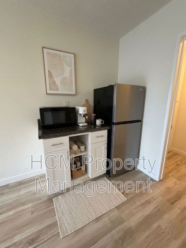 Los Angeles Condo: 1661 Sawtelle Blvd