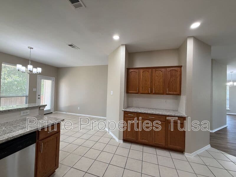 Rockwall House: 2110 Gleaner Drive