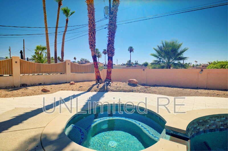 Lake Havasu City House: 304 Acoma Blvd S