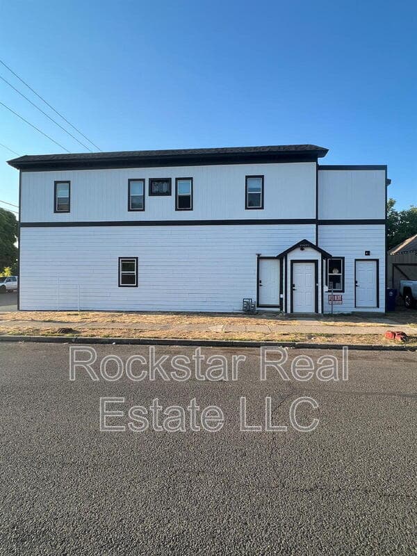 Spokane Condo: 2902 N Cedar St