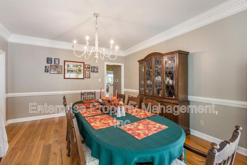 Collierville House: 10290 Shrewsbury Run Way