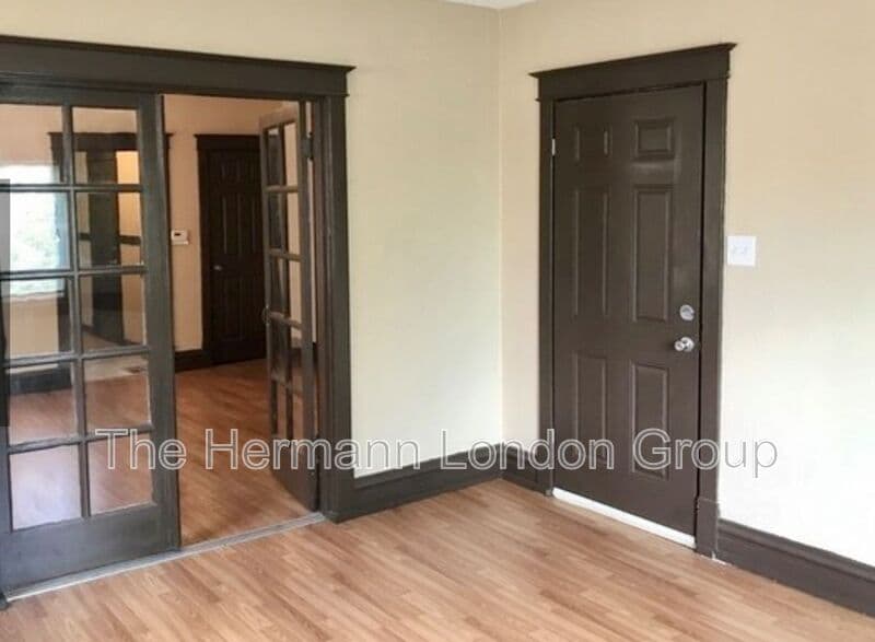Saint Louis Condo: 4242 Dewey Ave
