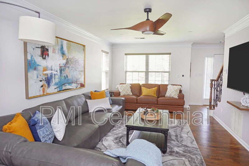 Johns Creek House: 220 Preston Oaks Dr
