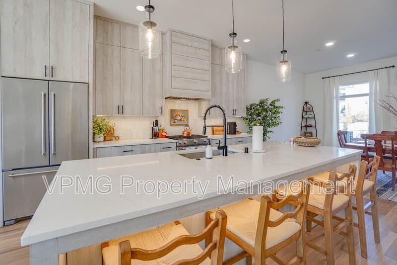 Camas Townhome: 4733 Southeast Ascension Drive
