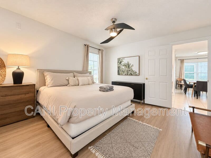 Davenport House: 644 Allison Avenue