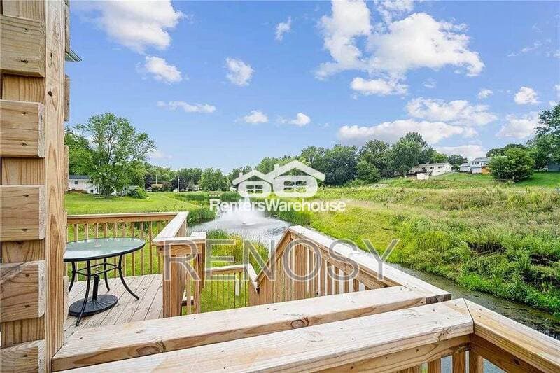 Pleasant Hill House: 36 Keeneland Court